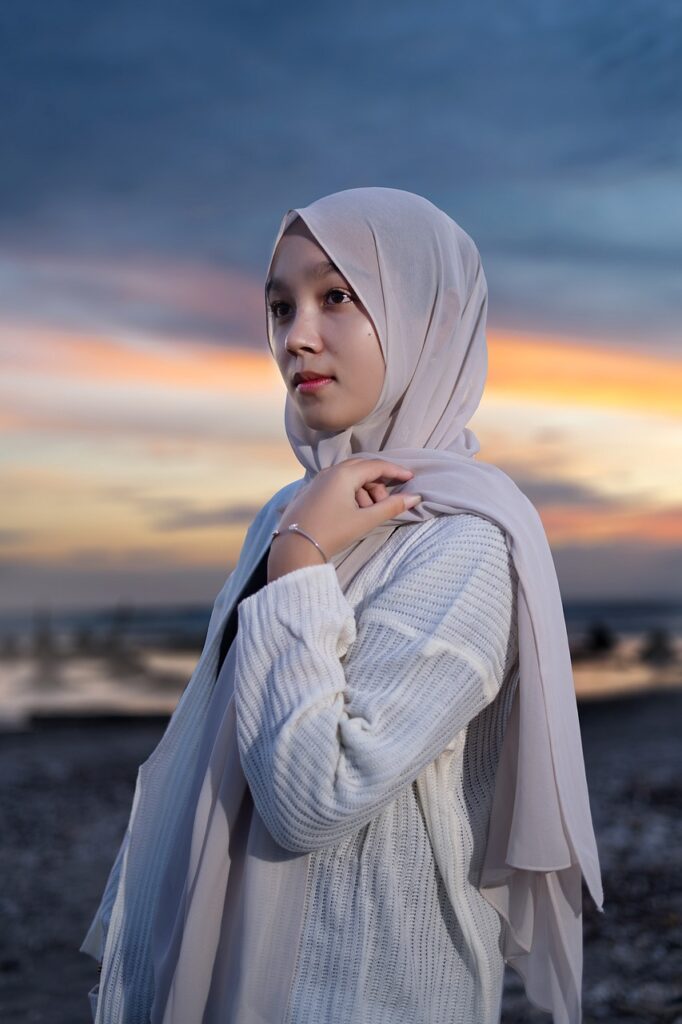 How to Look Stylish in Hijab (1)