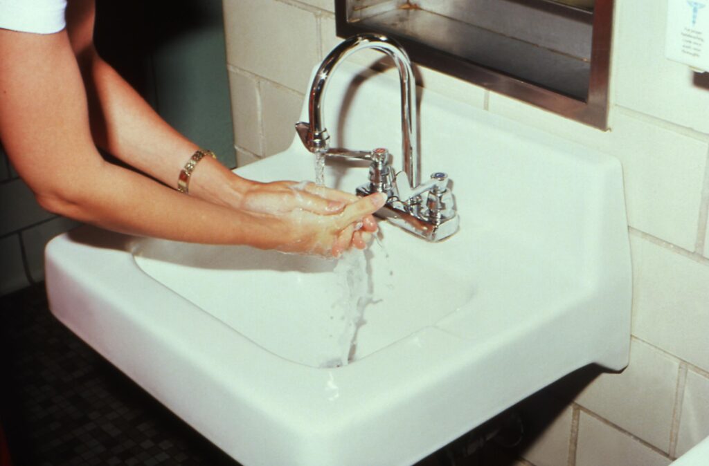 Do Muslims Use Toilet Paper? Bathroom Habits and Cultural Understanding